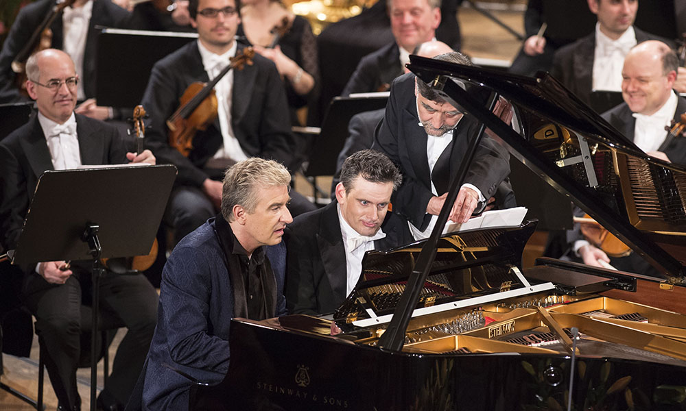 Am Klavier Jean-Yves Thibaudet und Philippe Jordan Am Klavier Jean-Yves Thibaudet und Philippe Jordan